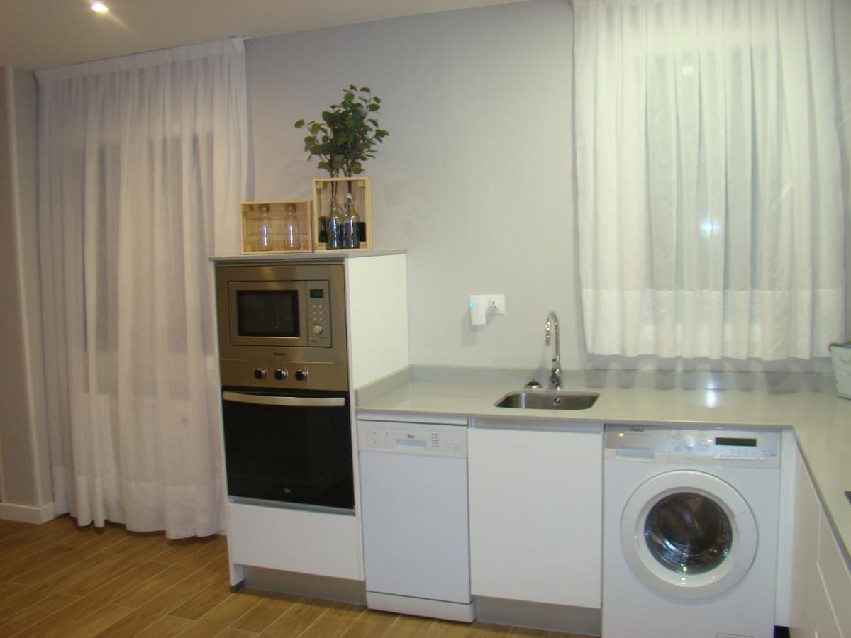 Apartamentos La Pereda Santander Exterior photo